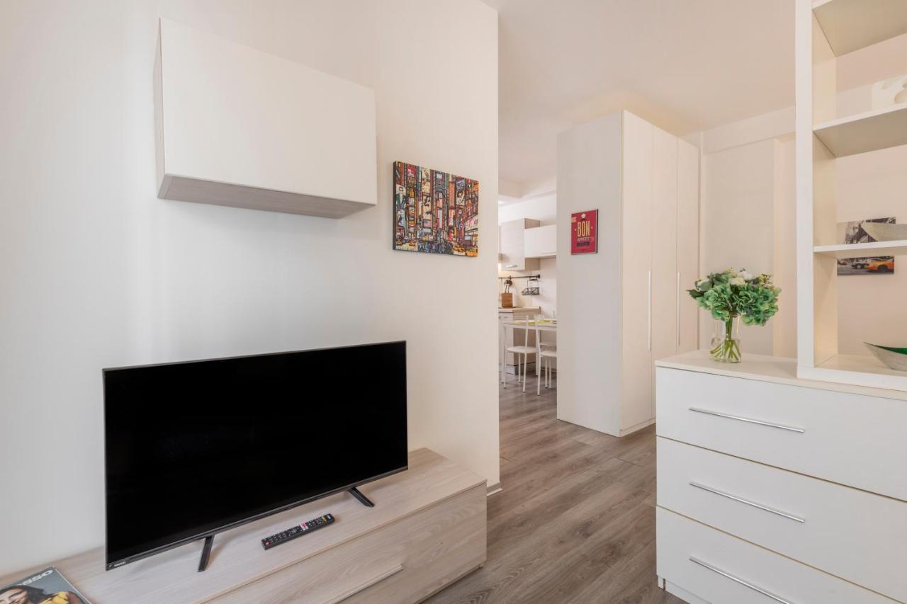 Bnbutler - Archimede 53 - Bright Studio มิลาน ภายนอก รูปภาพ