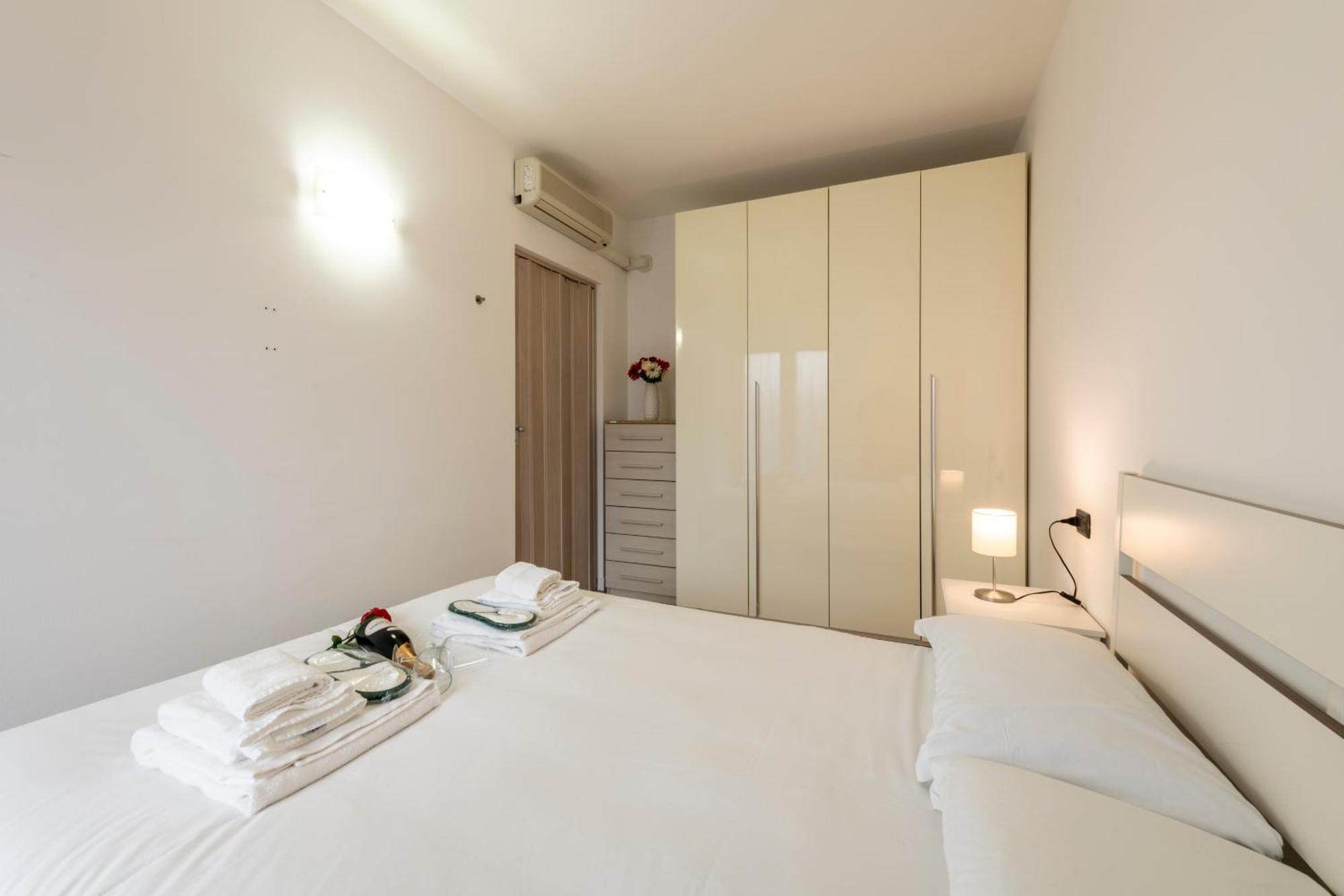 Bnbutler - Archimede 53 - Bright Studio มิลาน ภายนอก รูปภาพ